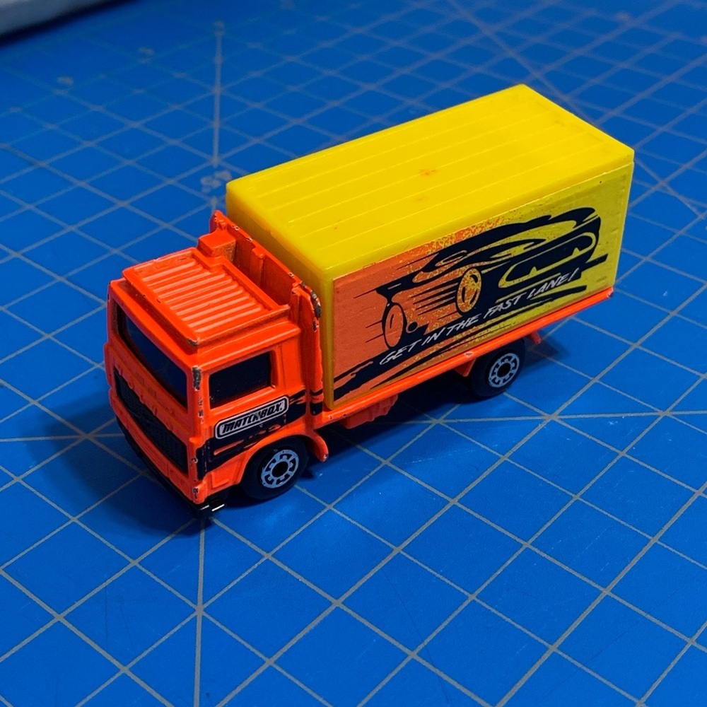Vintage Matchbox 1981 Volvo 1:90 diecast model